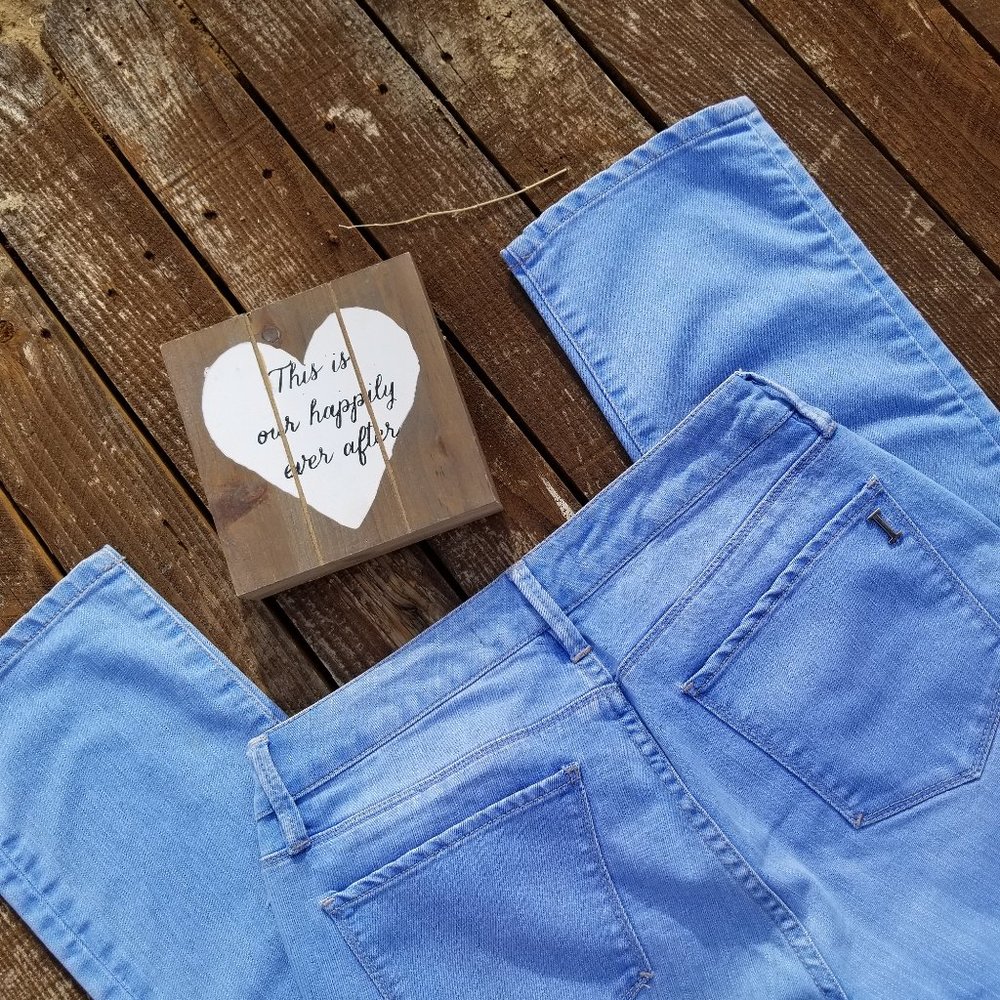 Isaac Mizrahi Light Wash Jeans